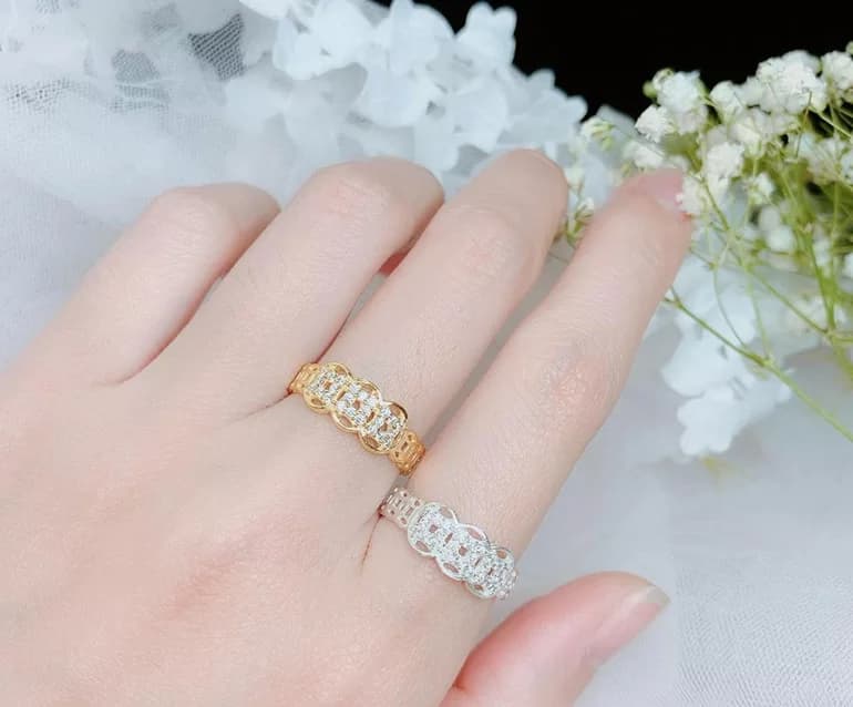 đeo nhẫn bạc phong thủy
