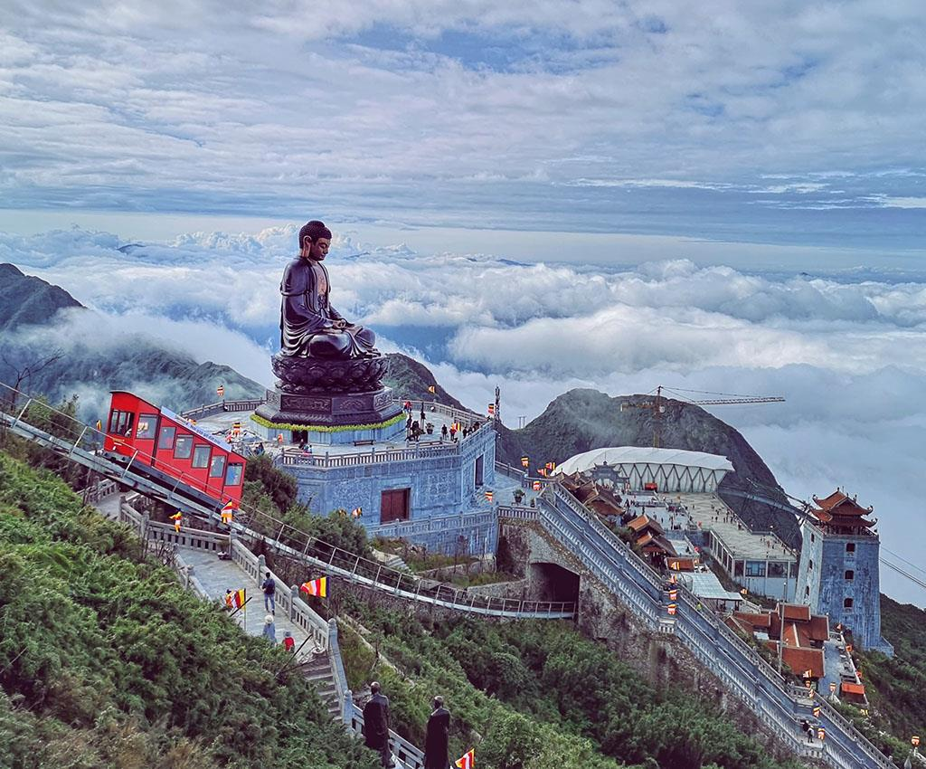 địa điểm thu hút khách du lịch ở việt nam