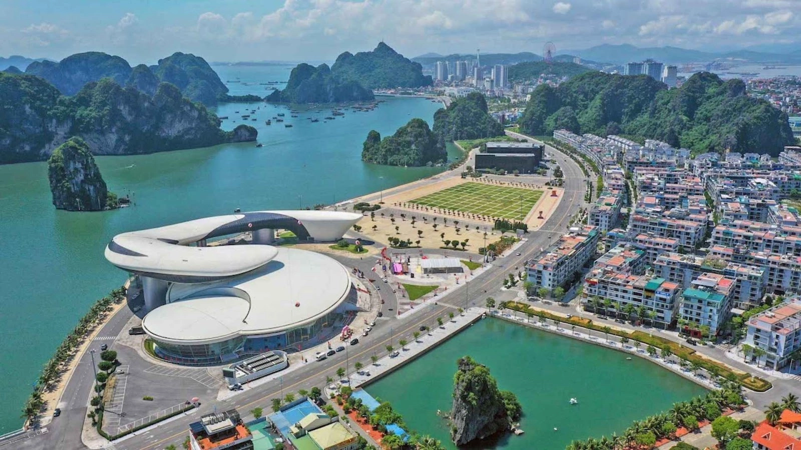 địa điểm nổi tiếng nhất việt nam