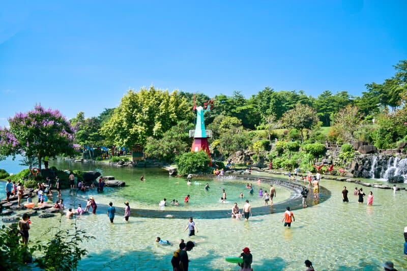 những địa điểm vui chơi ở việt nam