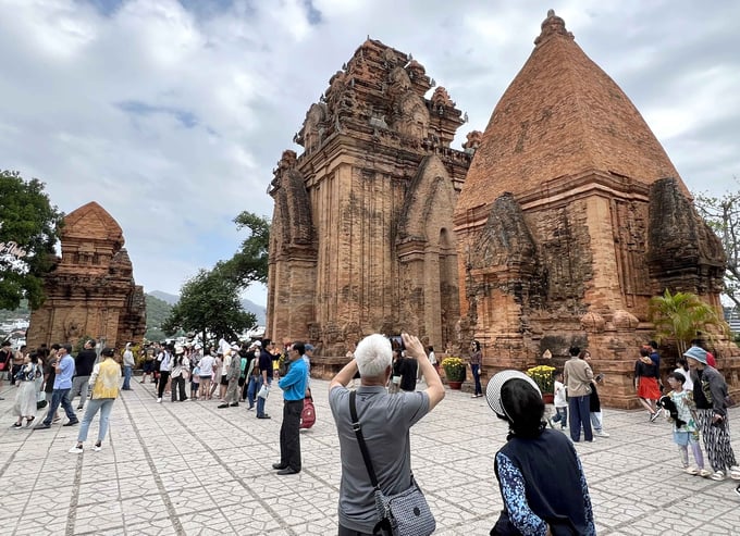 những địa điểm du lịch nổi tiếng ở việt nam