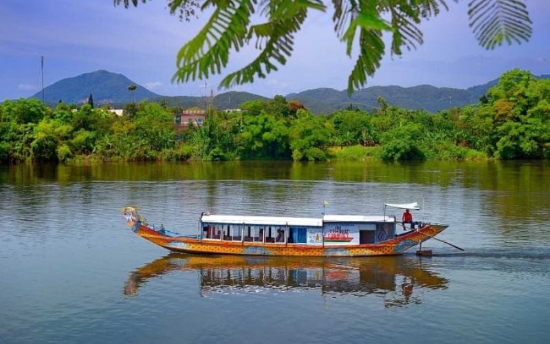 giới thiệu các địa điểm du lịch ở việt nam