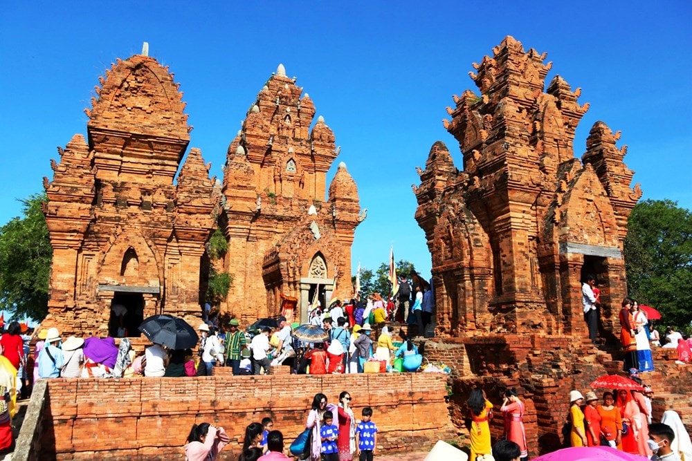 những địa điểm du lịch nổi tiếng ở việt nam