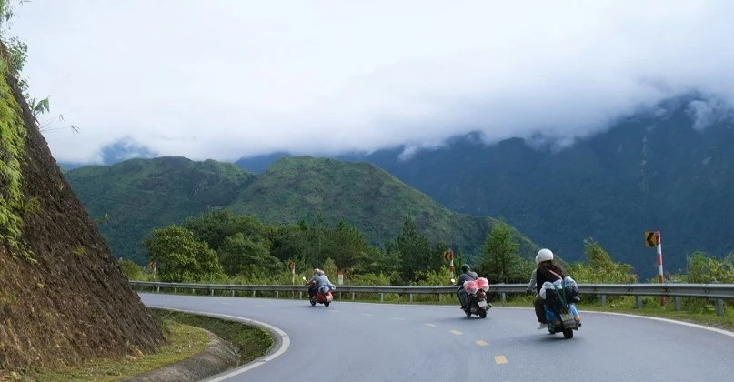 5 Địa Điểm Phượt Nổi Tiếng Việt Nam Với Cảnh Đẹp Hấp Dẫn